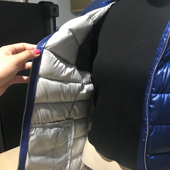 CalVin Klein Jacket - Picture 2 of 8